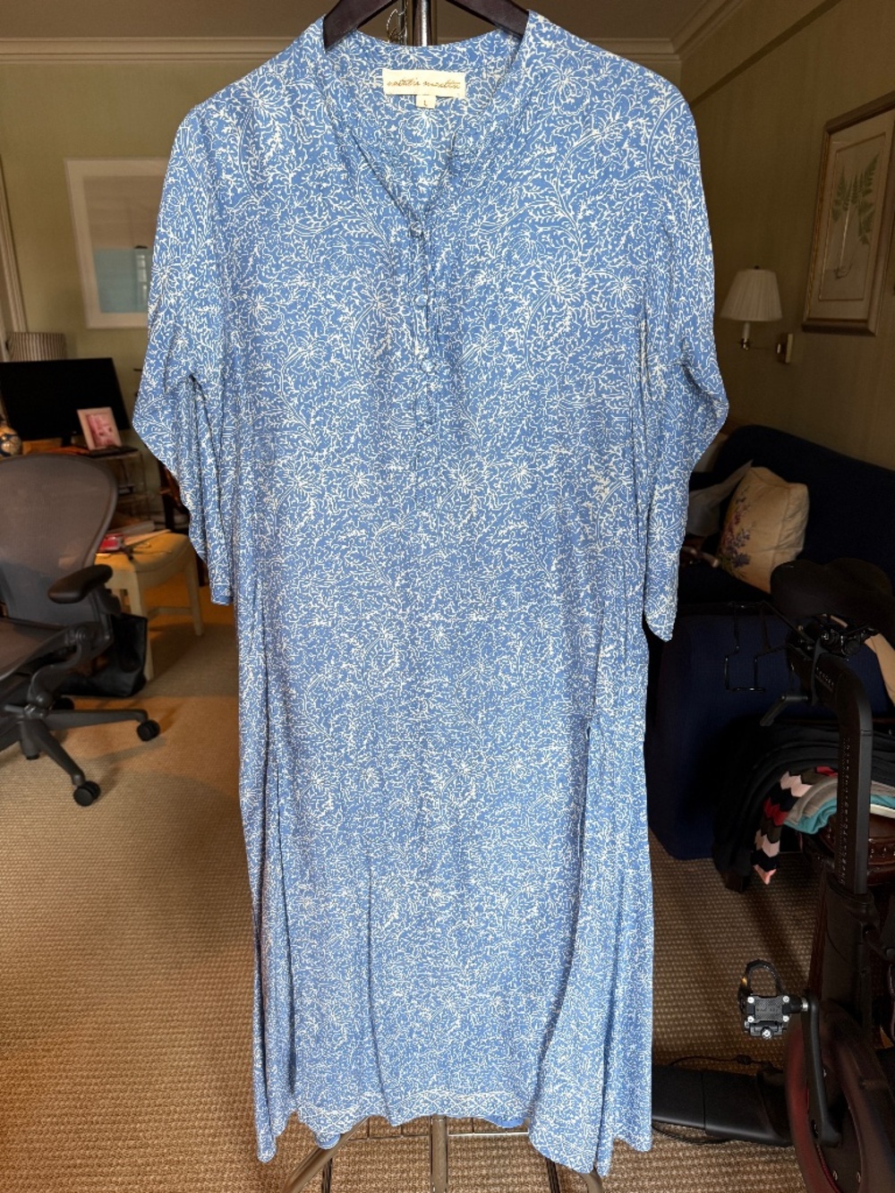 Natalie Martin 100% Silk Blue Floral Caftan Dress Size Large Resort Boho